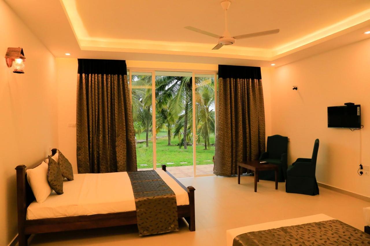 Tara Watergate Hotel Tissamaharama Luaran gambar